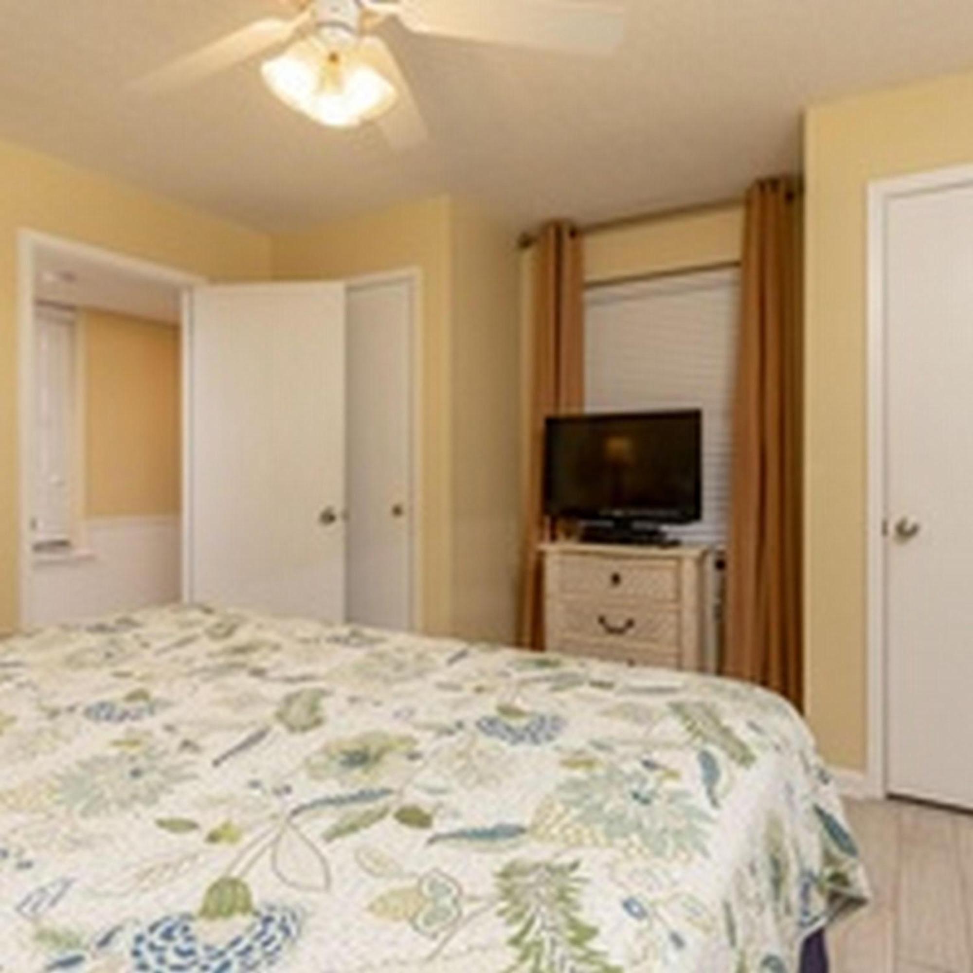 Phoenix VI By Brett Robinson Vacations Orange Beach Room photo
